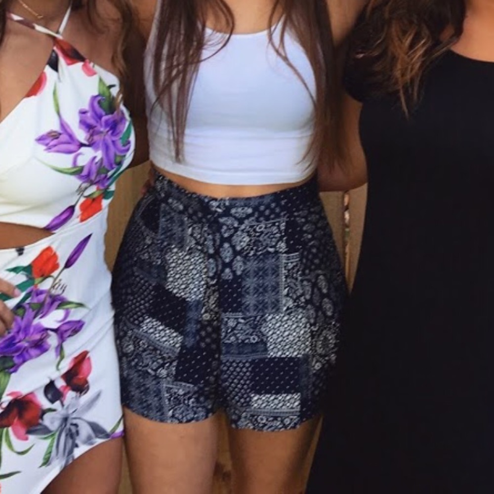 Patterned shorts